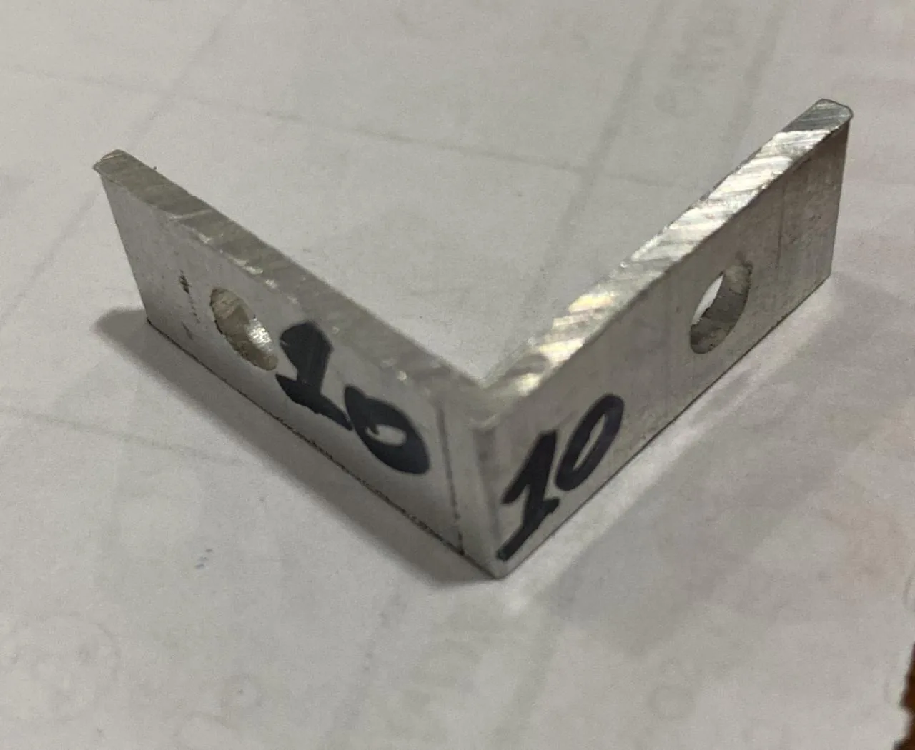Presilha para ACM 10mm (A) fabricada pela N7N Ferramentaria